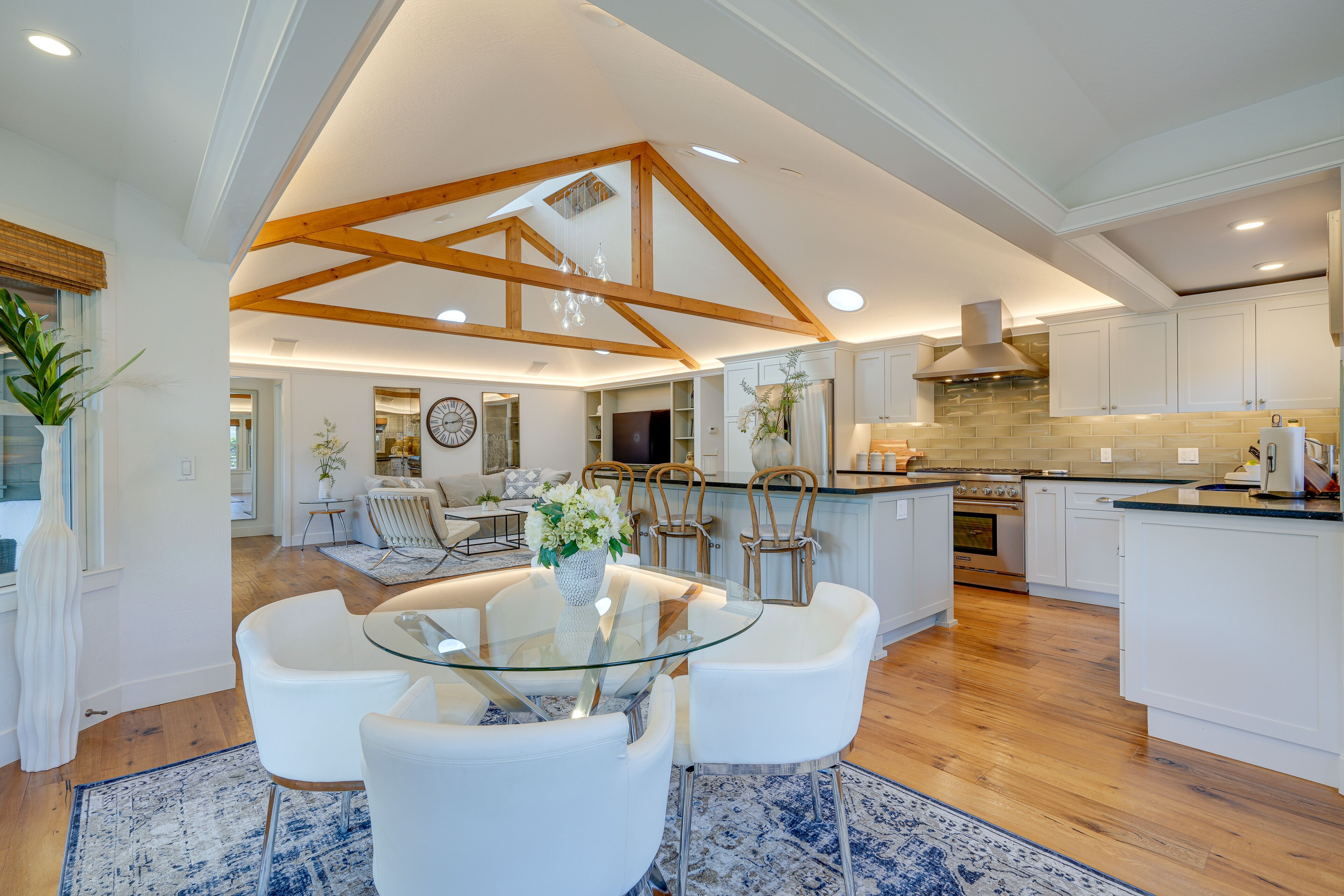 Luxury Woodside Vacation Rental w/ Patio