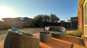 Terrace/patio - Open Range Zoo/Supper Comfortable Beds/Shopping Center (Point Cook)
