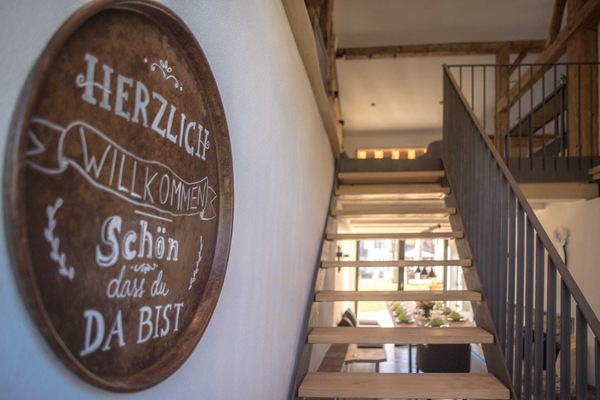 Ferienhaus Geigelstein, 2 - 8 Personen, Wohnzimmer, 4 Schlafzimmer mit Dusche/WC, Küche, WLAN-Innen