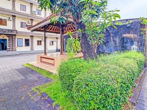 OYO 90067 Hotel Nuansa Indah