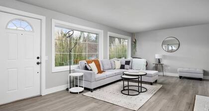 Spectacular Single Level Estate, Pet Friendly, Huge Fully Fenced Backyard, Covered Patio, Game Room