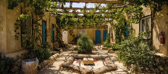 Kfar Hanokdim A GREEN ISLAND IN THE DESERT