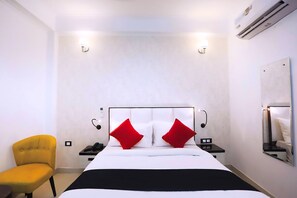 Deluxe Single Room, 1 Queen Bed | Free wired internet, bed sheets - M K Hotel & Restaurant (Greater Noida)
