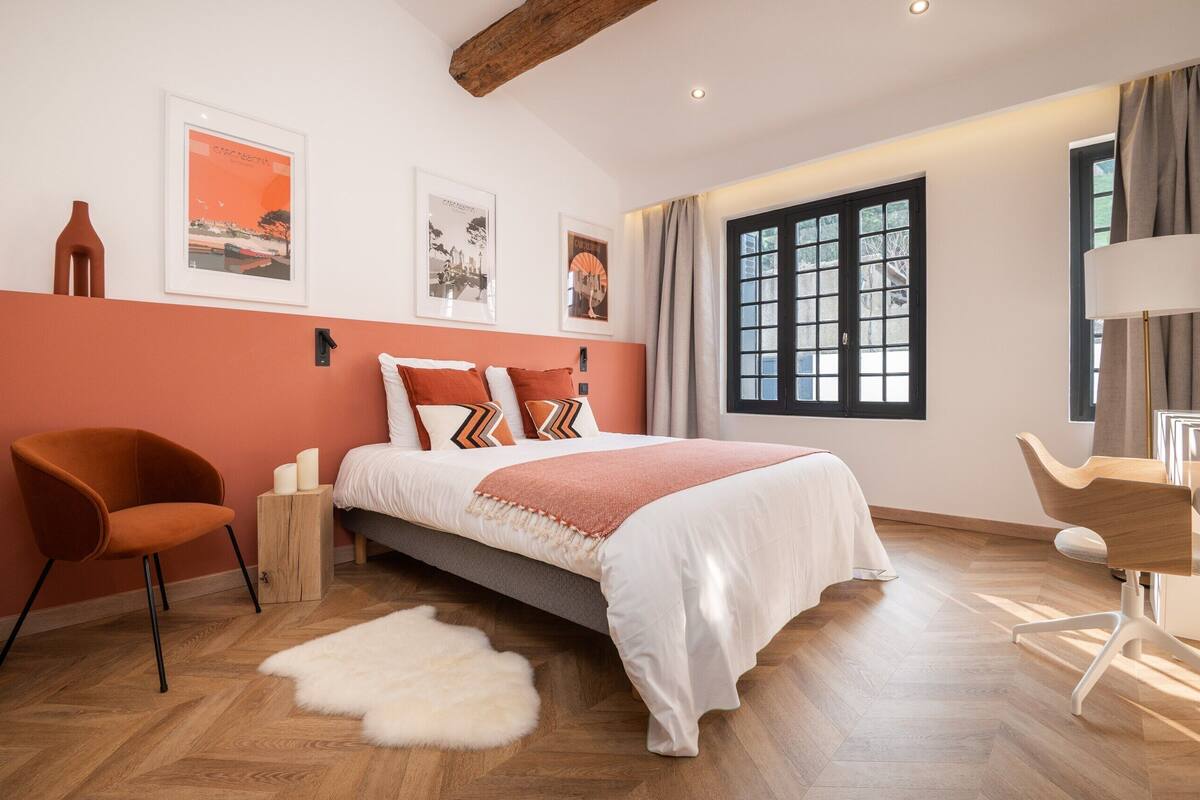 Deluxe Double Room, Ensuite (Jean)