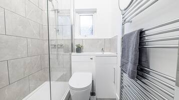 Panoramic House, Ensuite | Bathroom