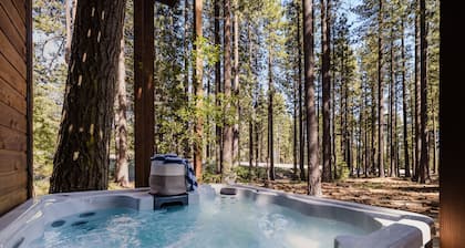Tarly by AvantStay | 5mins To Diamond Peak Skiing w/ Hot Tub in Incline Village