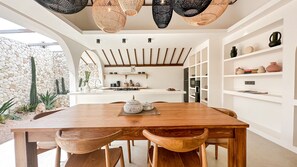 In-room dining - Casa Luce (Kerobokan)