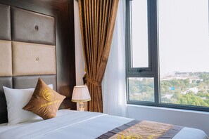 Minibar, desk, free WiFi, bed sheets - Bao Minh Radiant Hotel (Ha Long)