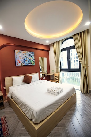 Standard Room | Individually decorated, individually furnished, desk, laptop workspace