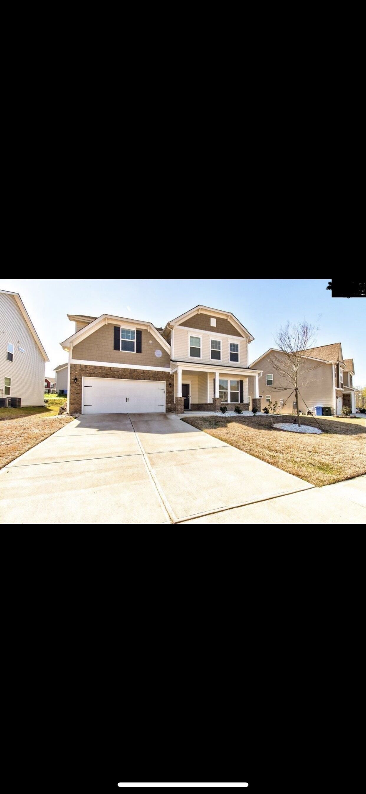 STUNNING 4 bedrooms minimalist home