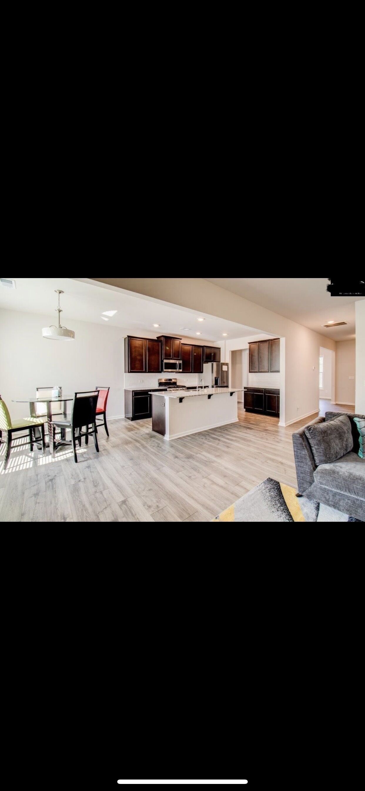 STUNNING 4 bedrooms minimalist home