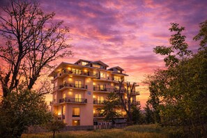 Front of property - Click Collection The Abode Dharamshala (Dharamshala)