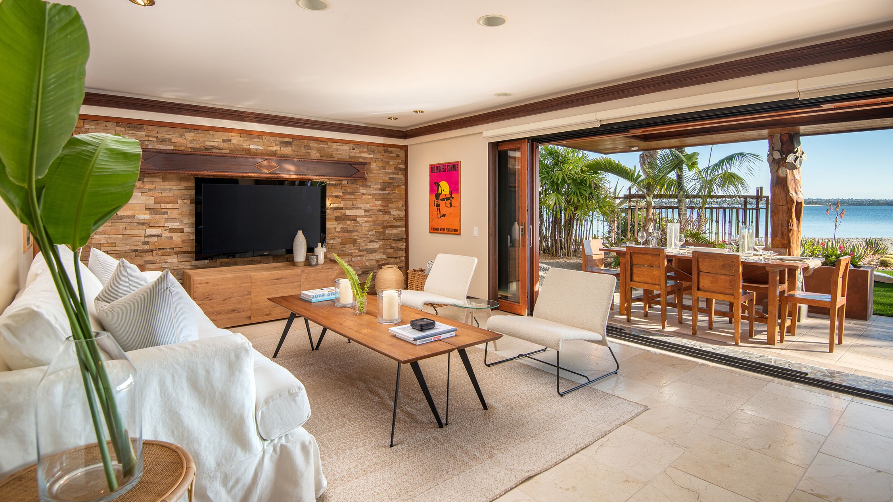 Endless Summer by AvantStay | Serene Beachfront Escape w/ Sunset Views!