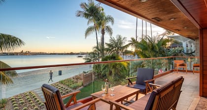 Endless Summer by AvantStay | Serene Beachfront Escape w/ Sunset Views!