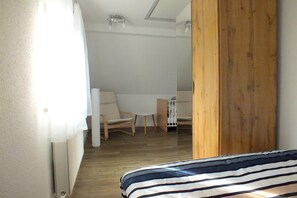 3 bedrooms, Internet
