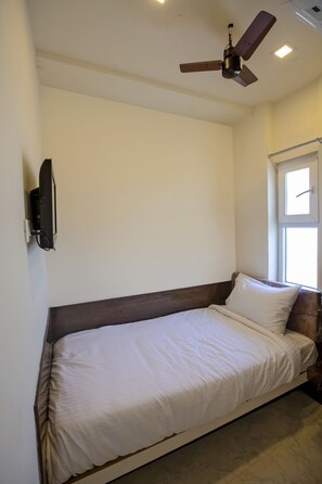 أغطية فراش متميزة وتجهيزات عازلة للصوت وواي فاي مجانًا وملاءات أسرّة