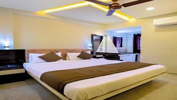 Ropa de cama de alta calidad, sistema de insonorización y wifi gratis