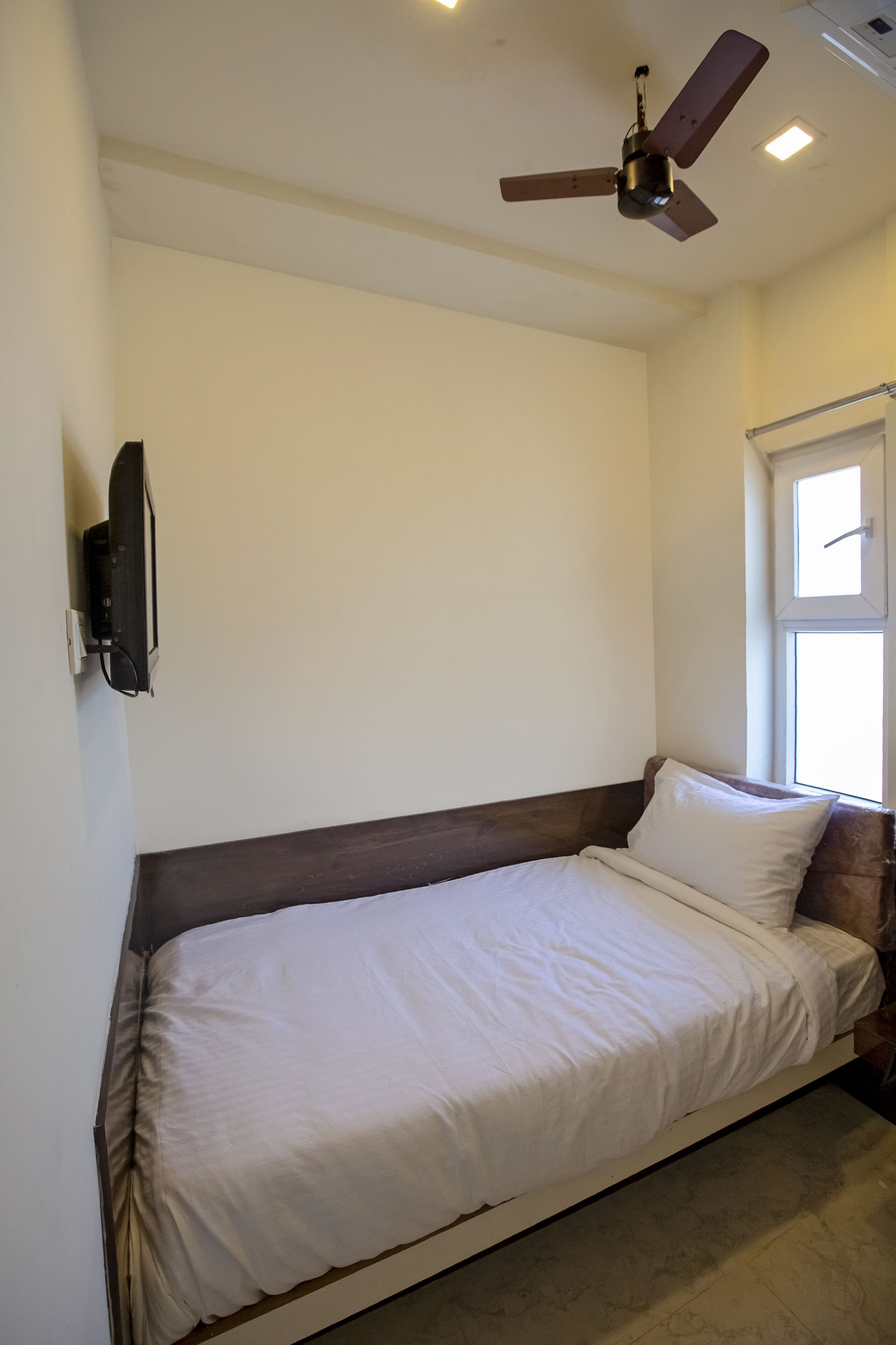 Premium bedding, soundproofing, free WiFi, bed sheets