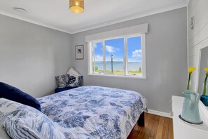4 bedrooms, desk, iron/ironing board, WiFi - Lake of Tranquility Rotorua (Rotorua)