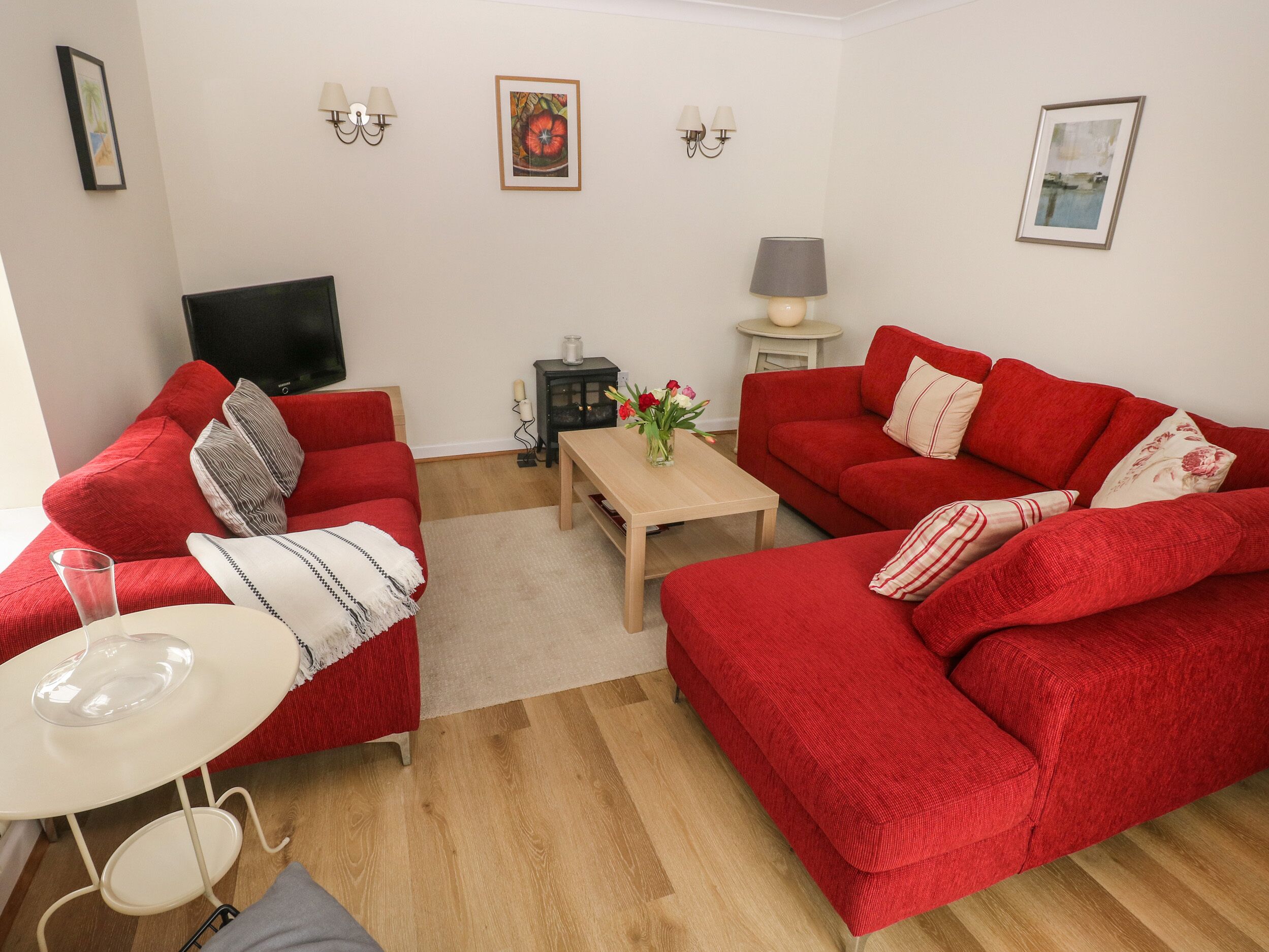 TY COETS, MORFA FARM, pet friendly in Llantwit Major