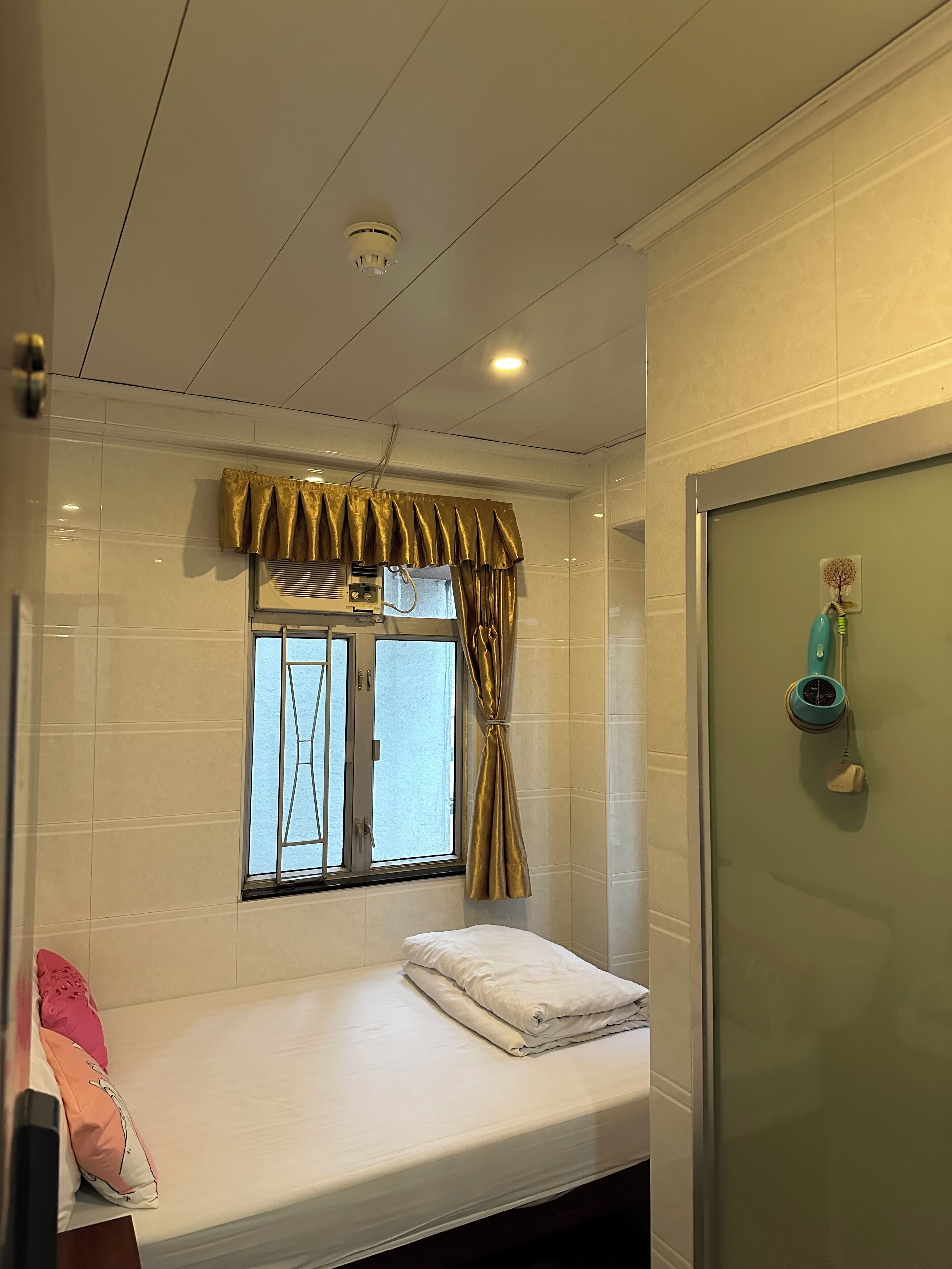 舒適雙人房 | 免費 Wi-Fi