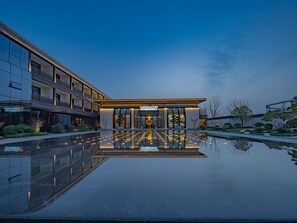 Exterior - Swisstouches Resort Hotel (Xianyang)