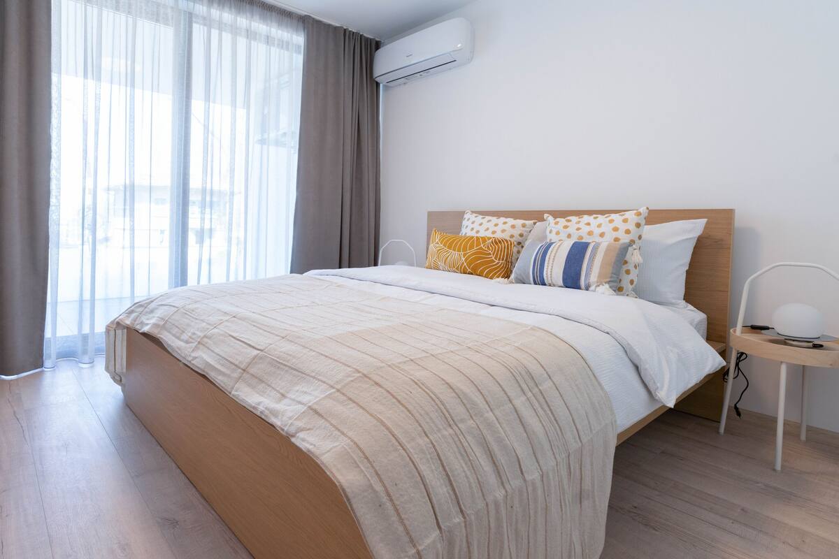 Wifi gratis y ropa de cama