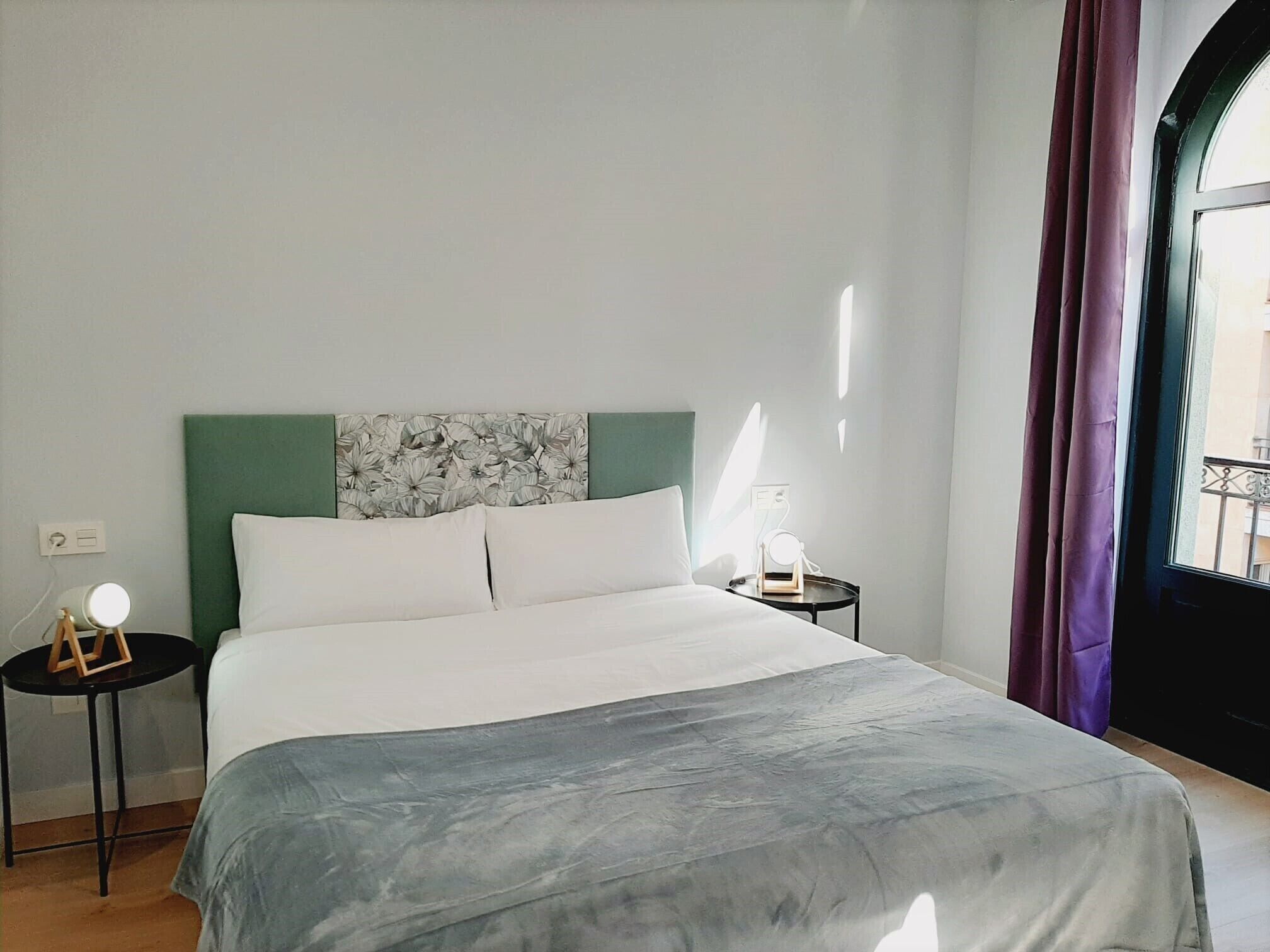 Hypo-allergenic bedding, down duvets, memory-foam beds, desk