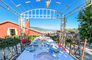 屋外ダイニングエリア