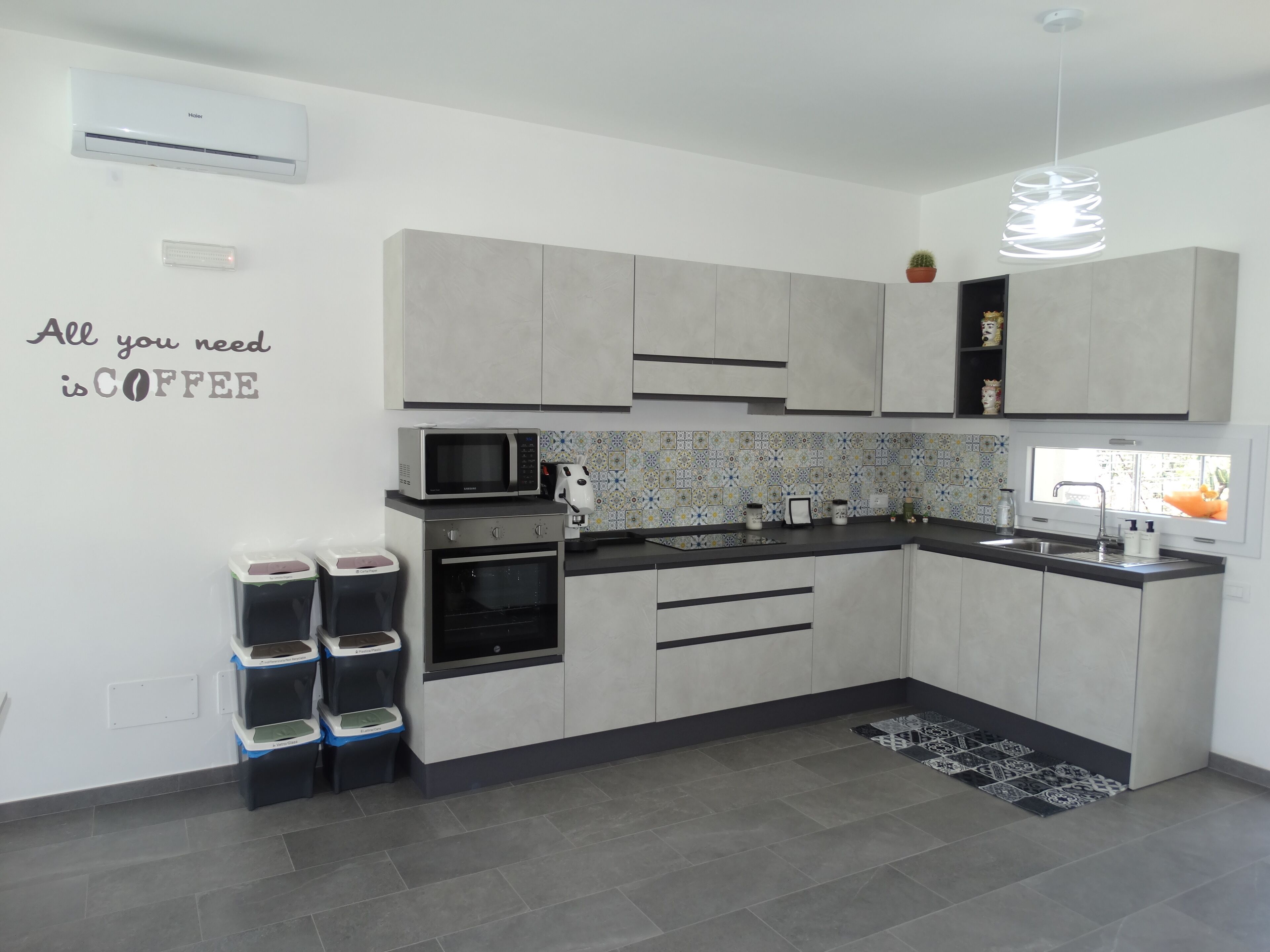 Villa Milicia - Nuova Costruzione con Piscina Vicino al Mare