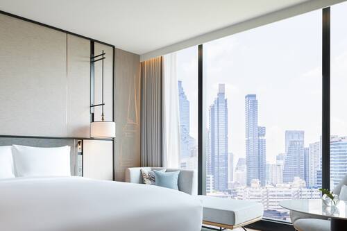 Superior Room, 1 King Bed | City view