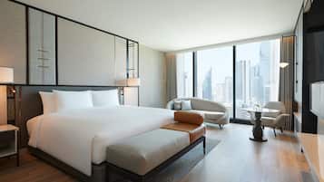 Minibar y caja de seguridad en la habitación