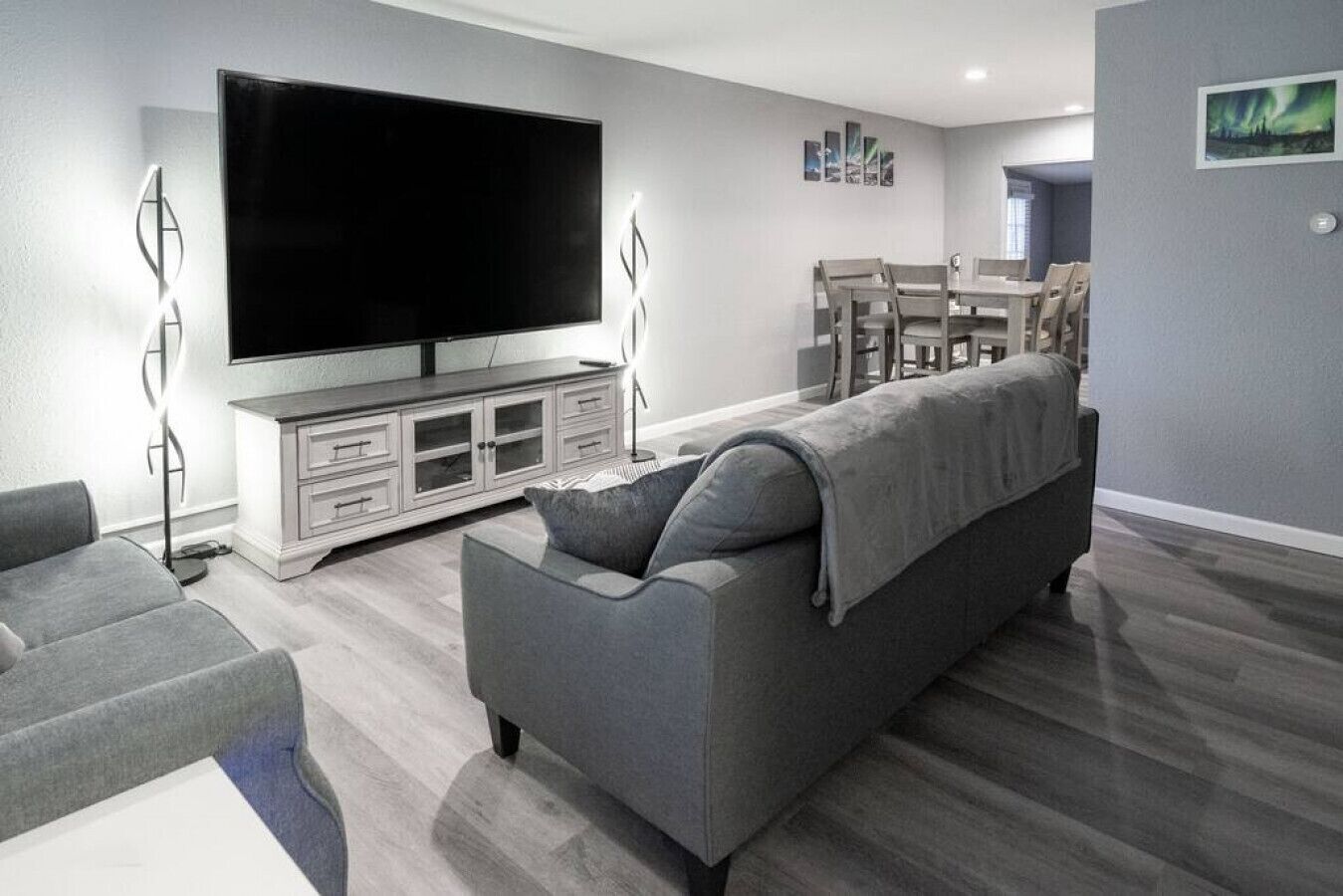 Tranquility meets elegance in this newly renovated 2 bed/1  bath property.