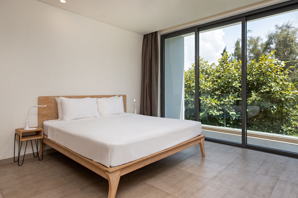 The Point Da Nang Golf Club by null