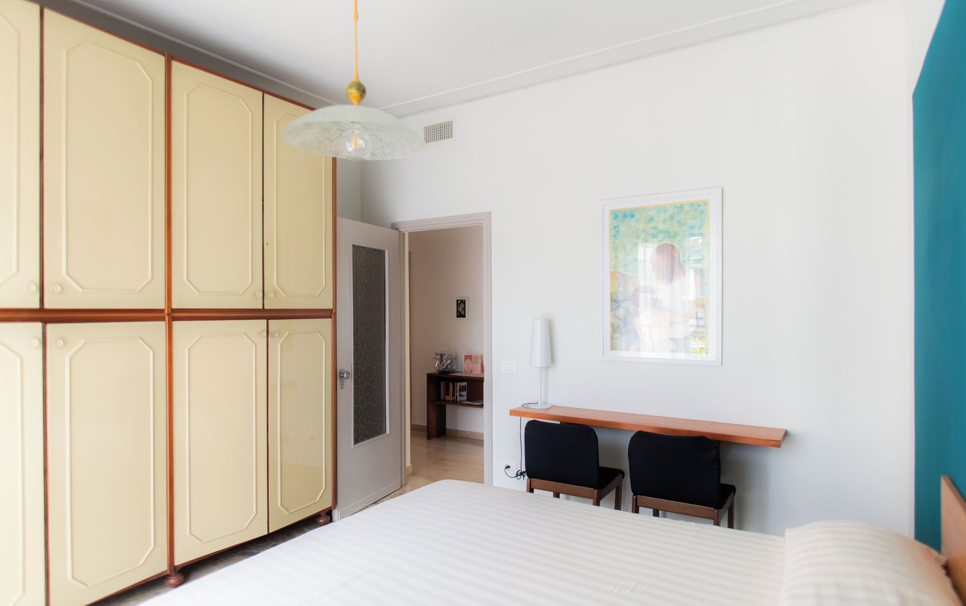 3 bedrooms, desk, iron/ironing board, travel cot
