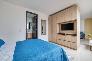 1 bedroom, desk, iron/ironing board, free WiFi