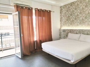 家庭房 | 防过敏的被褥、羽绒被、办公桌、笔记本电脑工作区