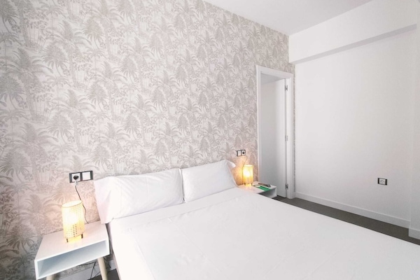 Double Room, Balcony | Hypo-allergenic bedding, down comforters, desk, laptop workspace