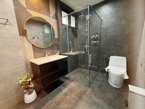 Haartrockner, Seife, Shampoo