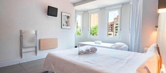 Hostal Putxet by gaiarooms