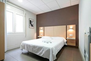 Habitación estándar | Edredón, insonorización, wifi gratis y ropa de cama 