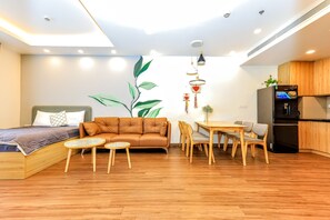 Phòng cách âm, bàn ủi/dụng cụ ủi quần áo 