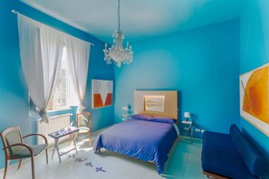 Dreibettzimmer | Daunenbettdecken, Minibar, Zimmersafe, individuell dekoriert