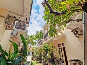 Front of property - OYO 92017 Sari Agung Hotel (Kuta)