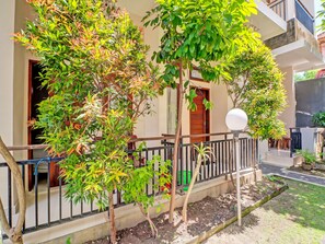 Garden - OYO 92017 Sari Agung Hotel (Kuta)