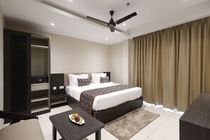 Basic Double Room | In-room safe, blackout curtains, soundproofing, iron/ironing board - Pride Biznotel Canopus Digha (Kanthi)