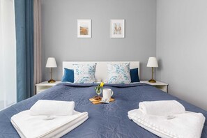 2 bedrooms, iron/ironing board, WiFi, bed sheets