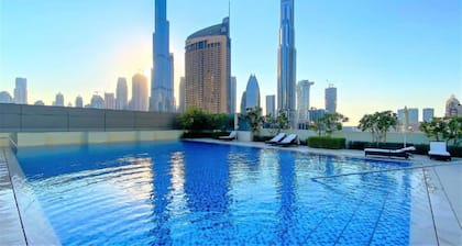 Homesgetaway- Cozy 3BR in Downtown Views