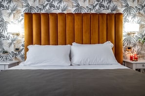 Hypo-allergenic bedding, memory foam beds, in-room safe, desk - Maison Pitti Florence (Florence)