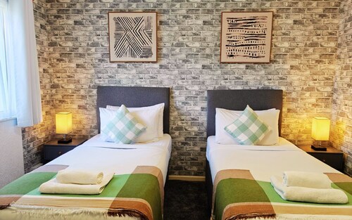 Spacious White House with parking, garden, Wi-Fi